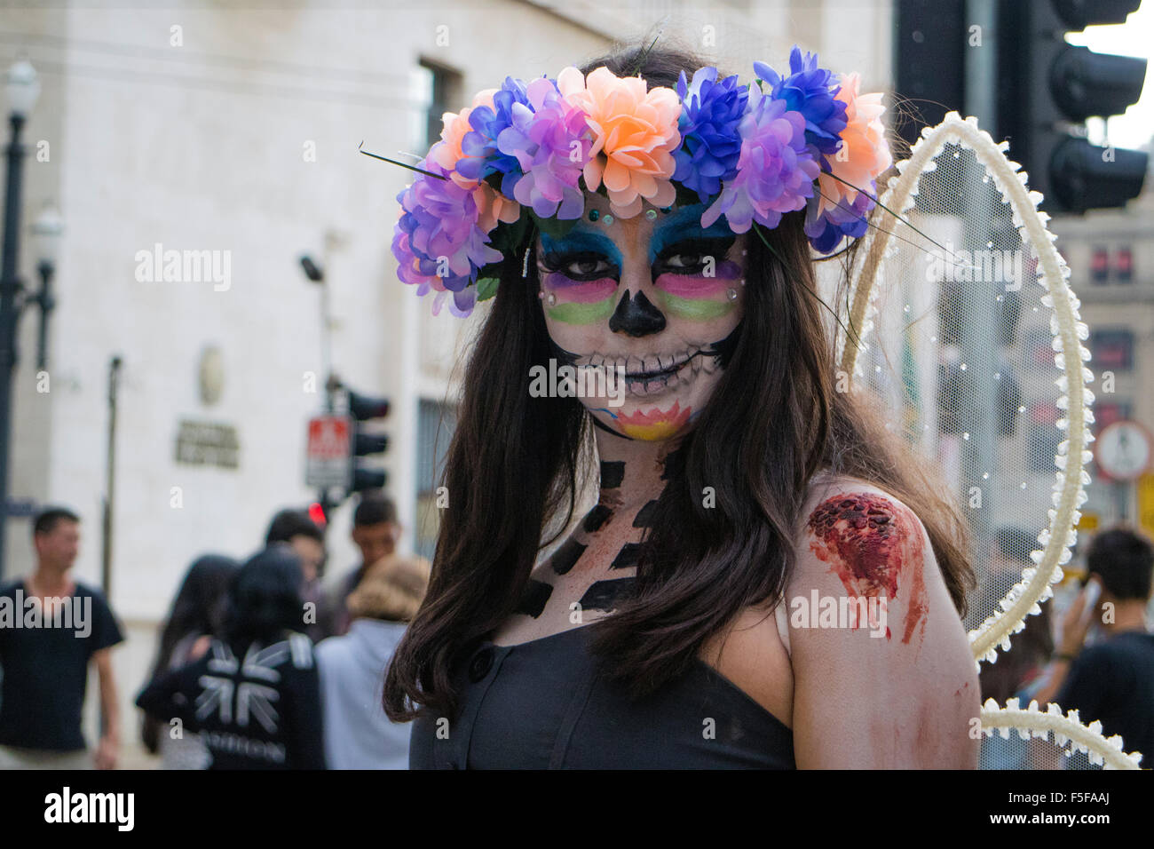 Disfraces de zombies fotografías e imágenes de alta resolución - Alamy