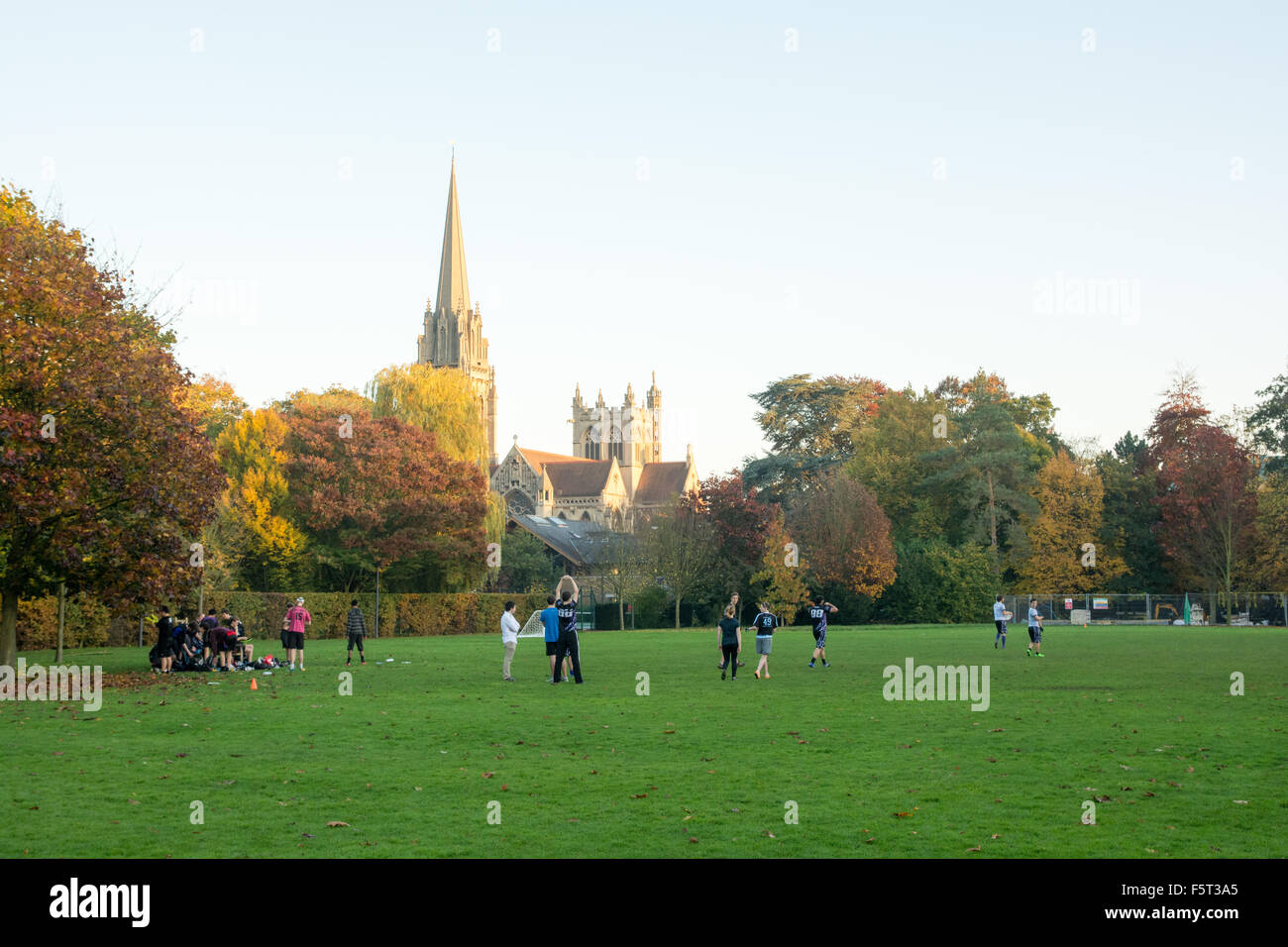 Downing College Sports Grounds con la gente, la ciudad universitaria de Cambridge, Reino Unido. Foto de stock