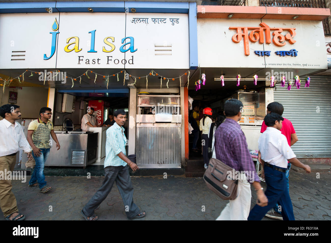 Pav Bhaji restaurante de carretera en Mumbai. Foto de stock