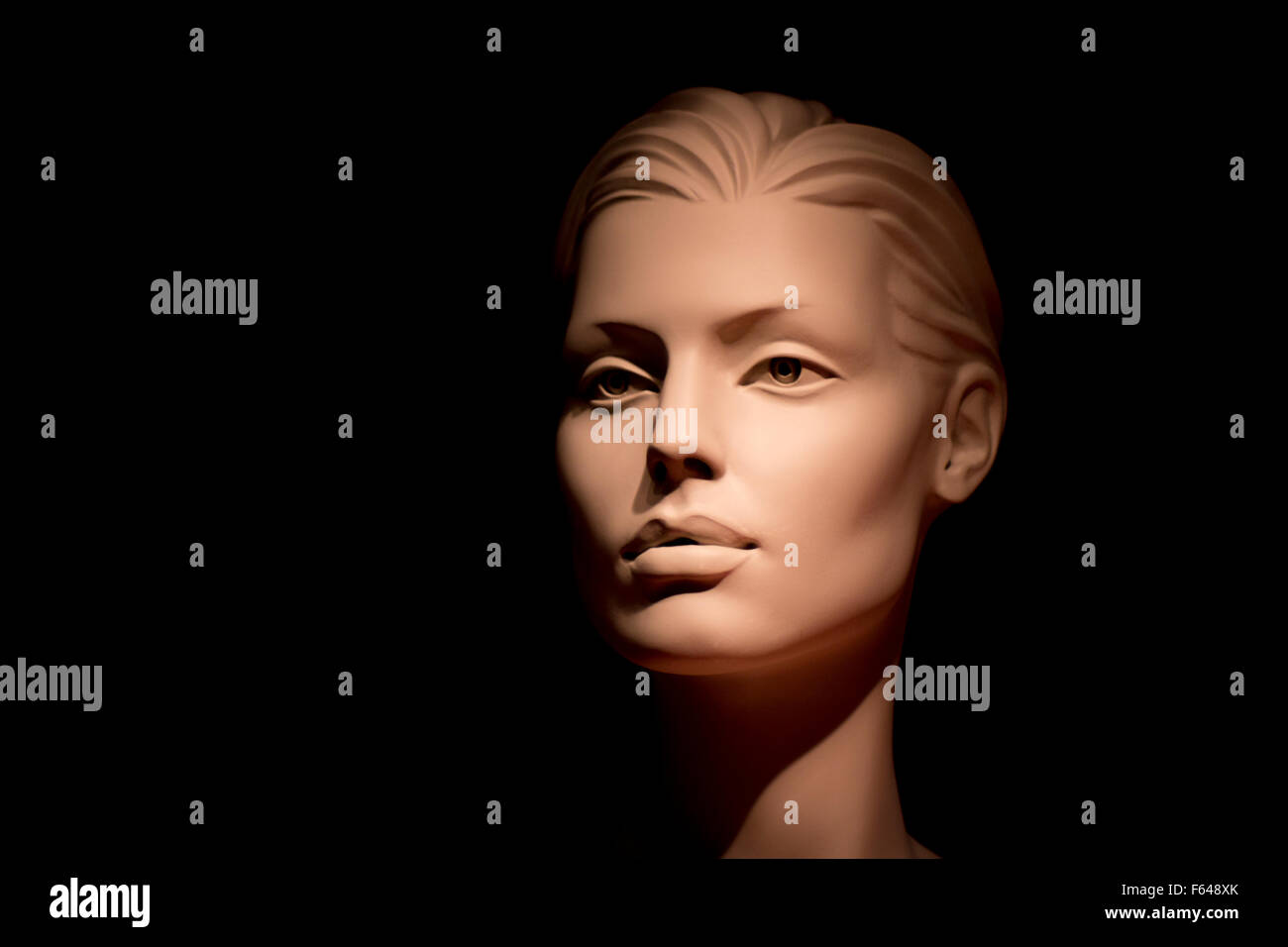 Maniqui, rostro humano, Mujeres, Vista de perfil, la muñeca Fotografía de  stock - Alamy