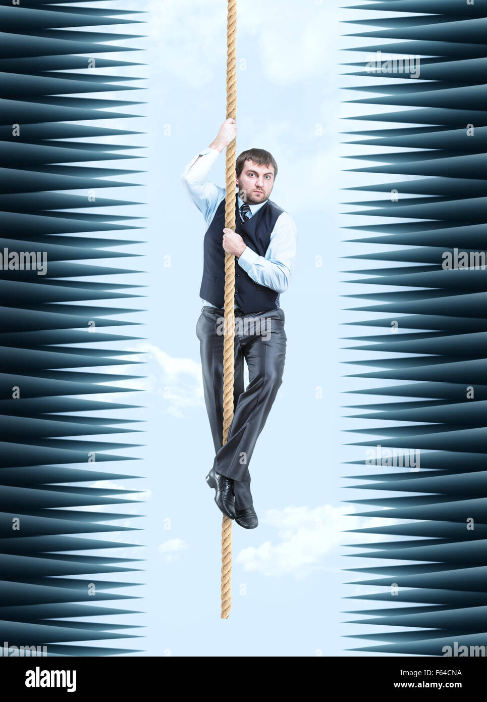 Retrato de un joven con el cuerpo atado con cuerdas: fotografía de stock ©  YouraPechkin@gmail.com #327423578