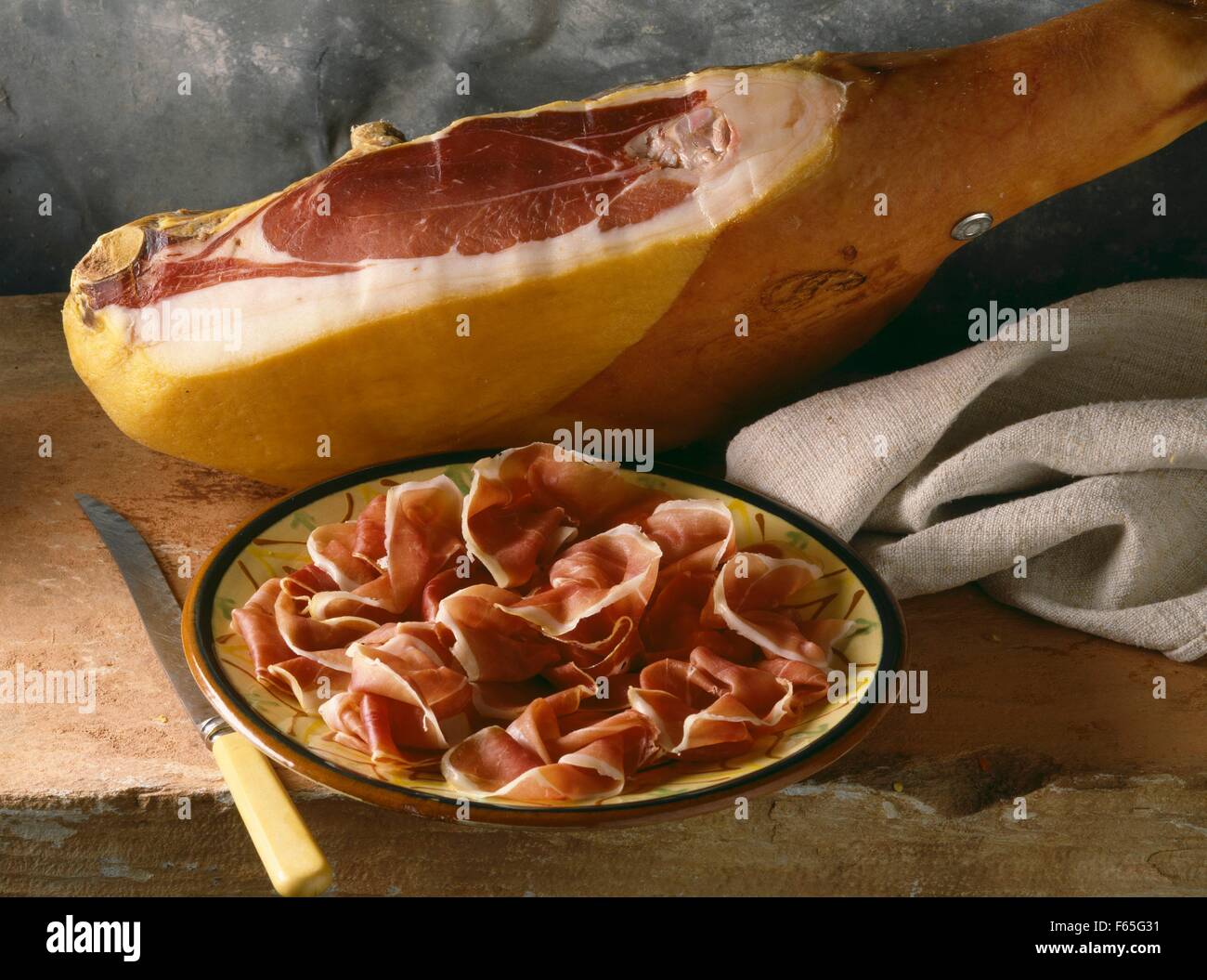 Lonchas de jamón de Parma Foto de stock