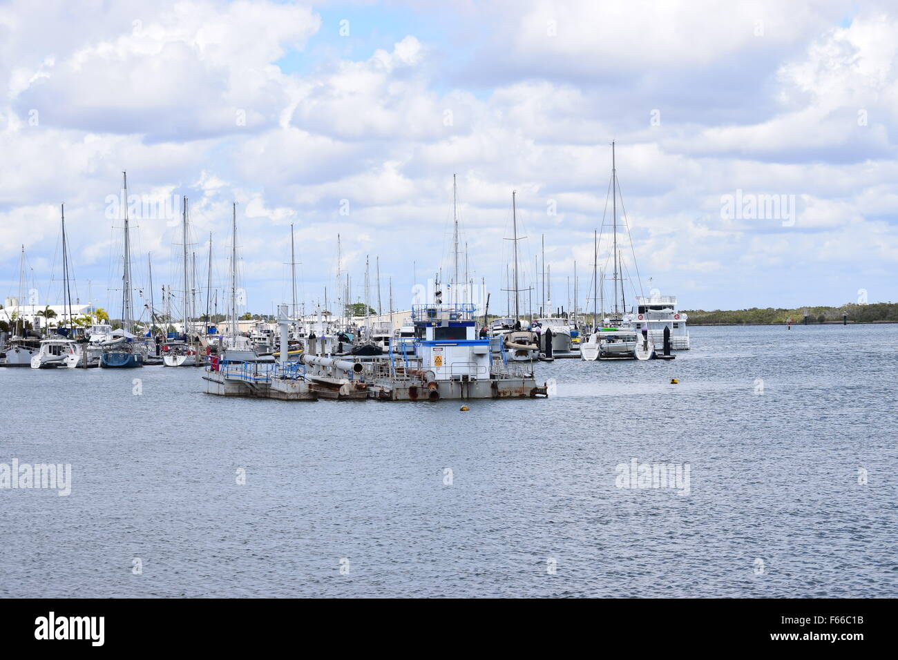 Los yates en el puerto deportivo de Bundaberg, Bundaberg, Queensland, Australia Foto de stock