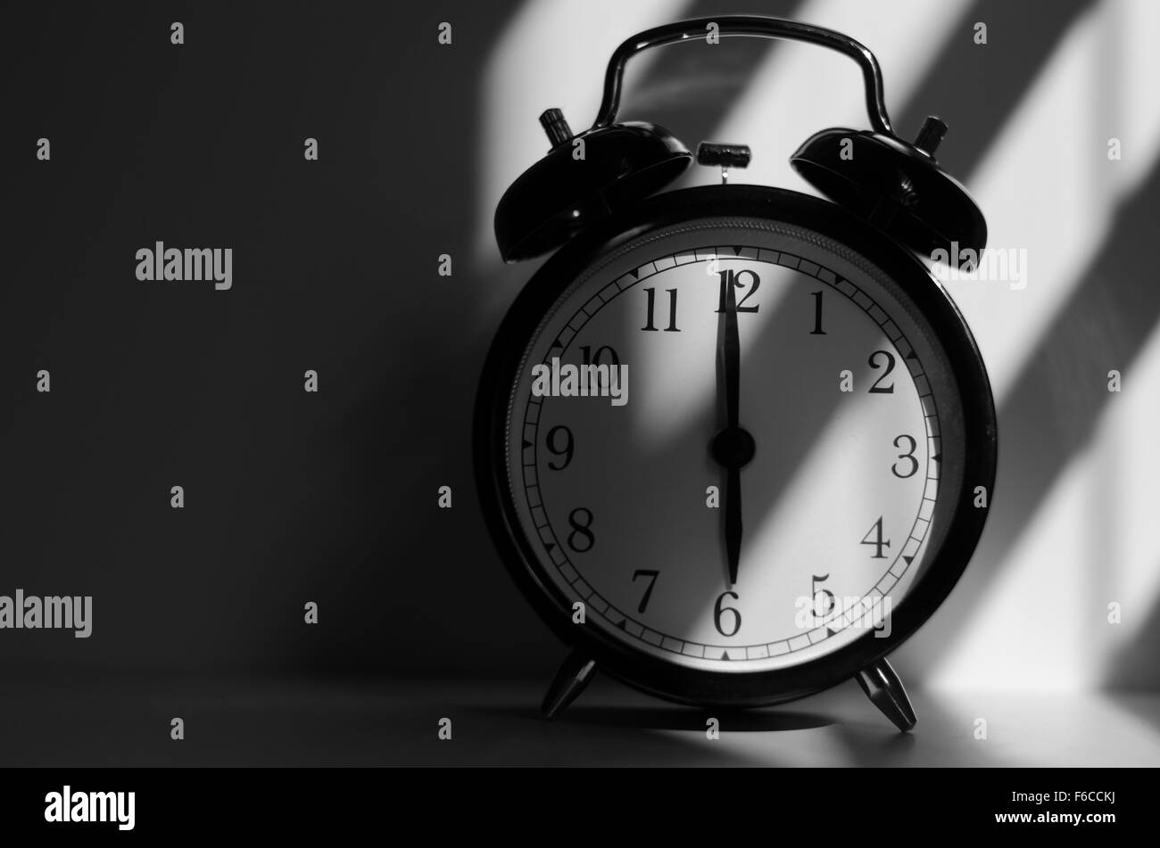 6am clock fotografías e imágenes de alta resolución - Alamy