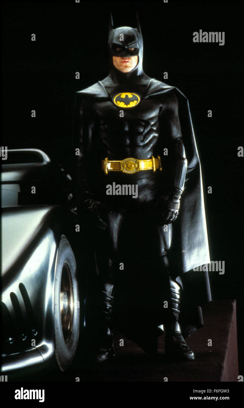 Fecha de lanzamiento: 19 de junio de 1989. Título de la película: Batman.  Estudio: CBS Television. Trama: Después de que un joven muchacho testigos  del asesinato de sus padres en las calles