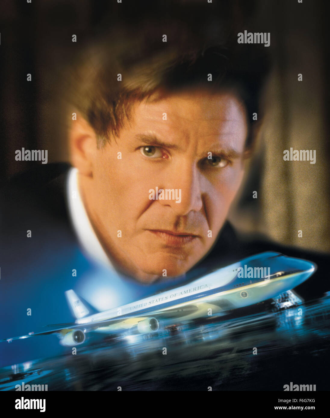 Jul 25, 1997; Cleveland, OH, EE.UU.;el actor Harrison Ford estrellas como  Presidente James Marshall en 'Air Force One' Fotografía de stock - Alamy