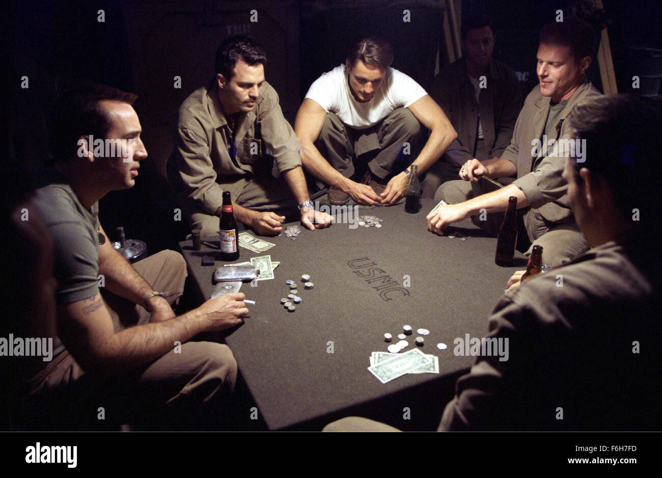 Jun 01, 2002; Hollywood, CA, EE.UU.; Nicolas Cage, Mark Ruffalo, MARTIN Henderson y Noah Emmerich en "Windtalkers".. (Crédito de la imagen: ) Foto de stock