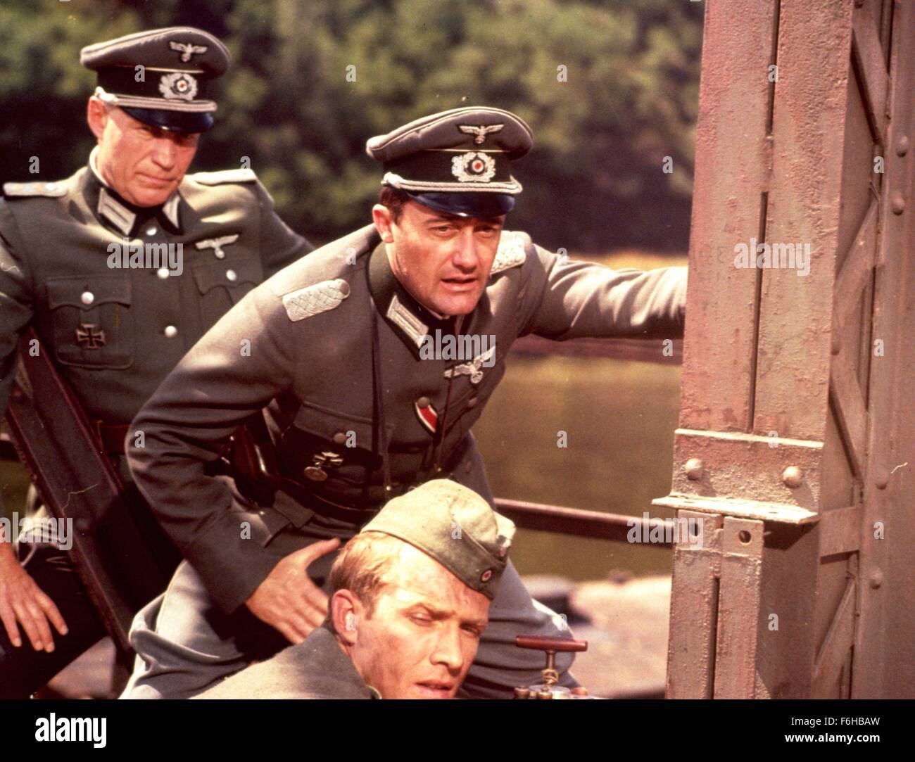 1969 film title bridge remagen fotografías e imágenes de alta 1969 film title bridge remagen fotografías e imágenes de alta