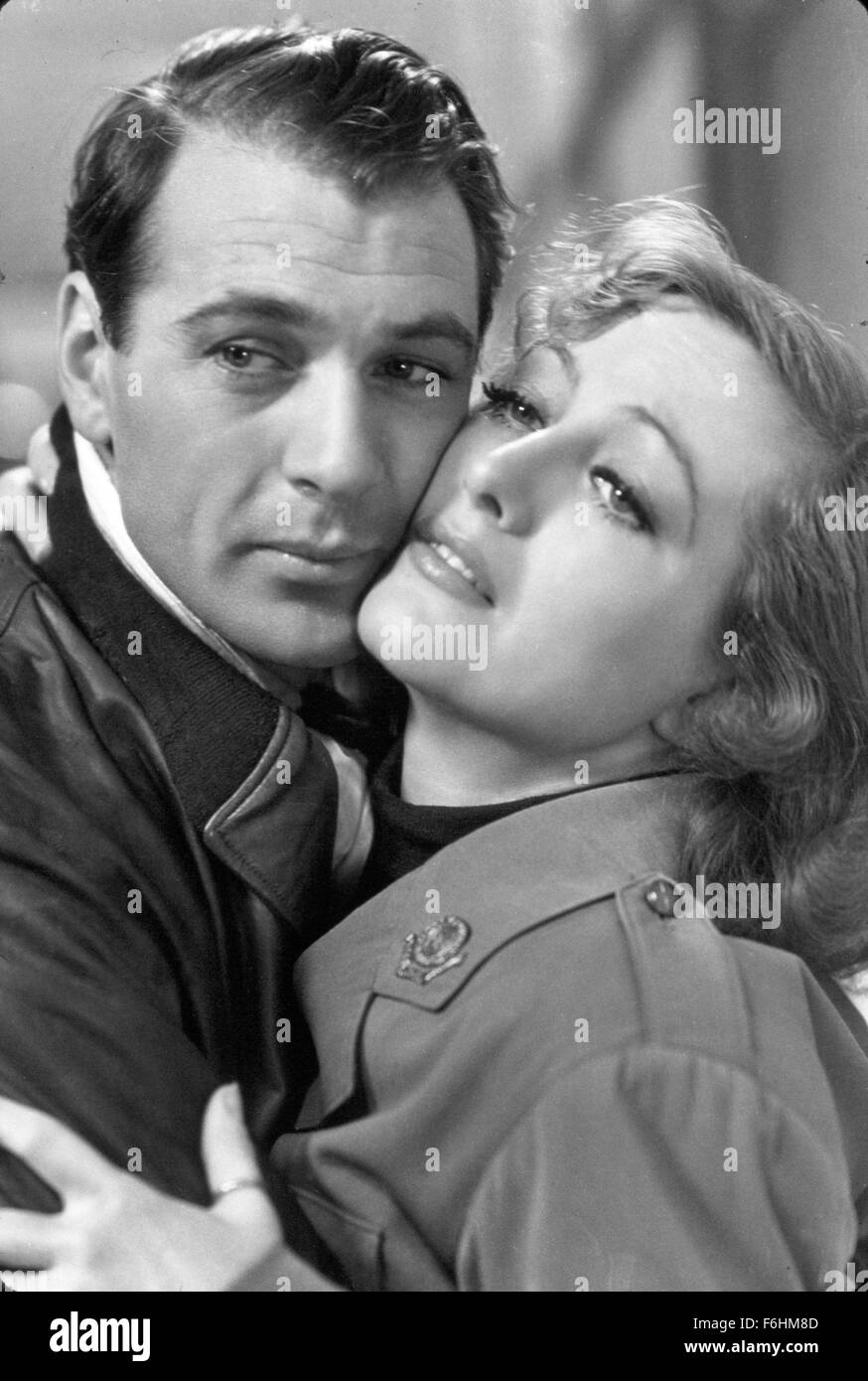 En 1937, el título de la película Blancanieves y los siete enanitos