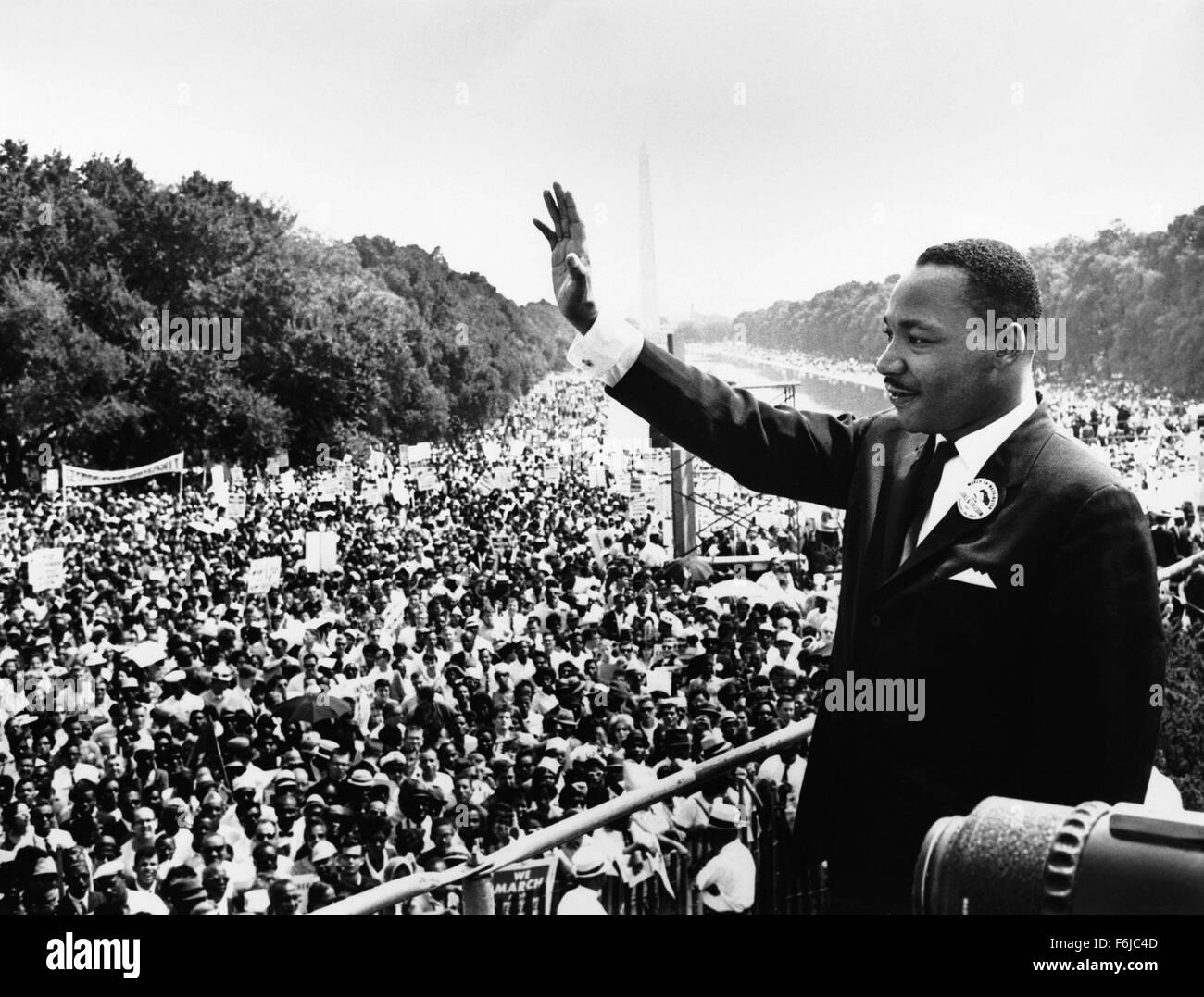 Jan 19, 2004; Hollywood, CA, EE.UU.; la Dra. MARTIN LUTHER KING aborda una gran multitud en una marcha de derechos civiles en Washington, DC, 1963 se muestra en el documental ''Ciudadano King'' dirigida por Orlando Bagwell. Foto de stock