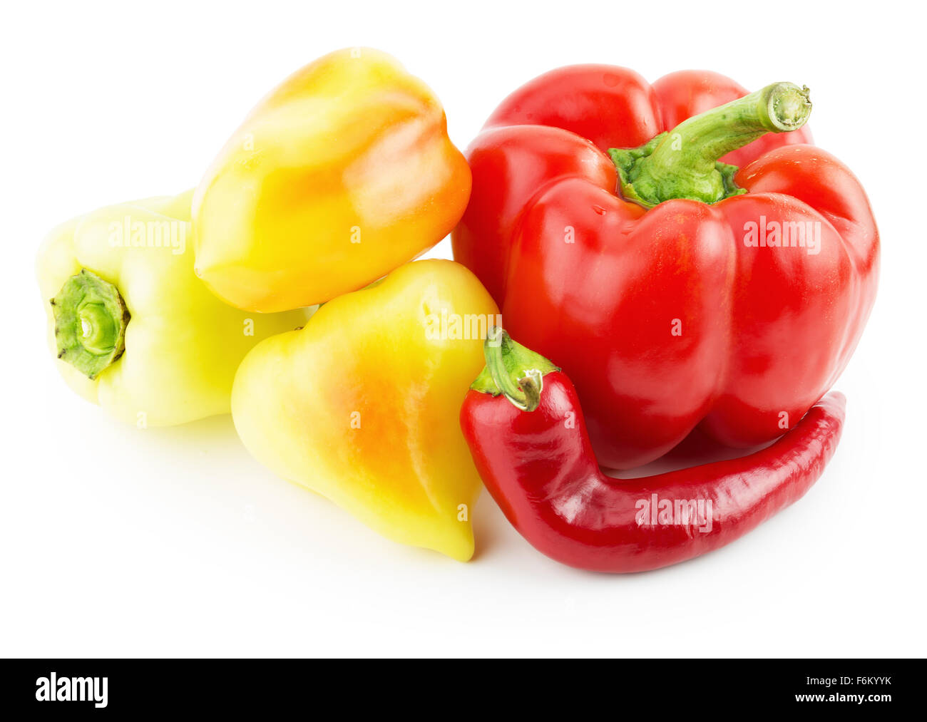 El pimentón rojo, amarillo y pimientos chili pepper. Foto de stock