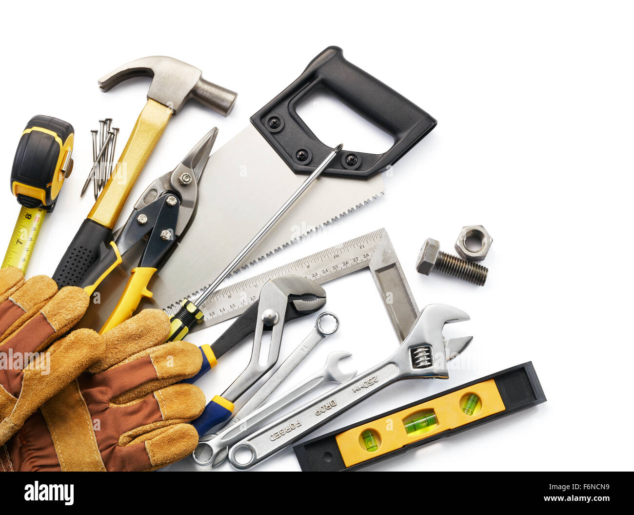 Variedad de herramientas contra el fondo blanco con espacio de copia  Fotografía de stock - Alamy