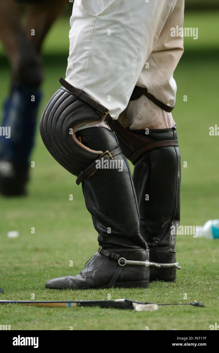 Botas de polo fotografías e imágenes de alta resolución - Alamy