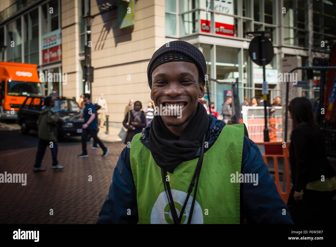 Calle de Oxfam para recaudar fondos en el Birmingham City, REINO UNIDO Foto de stock