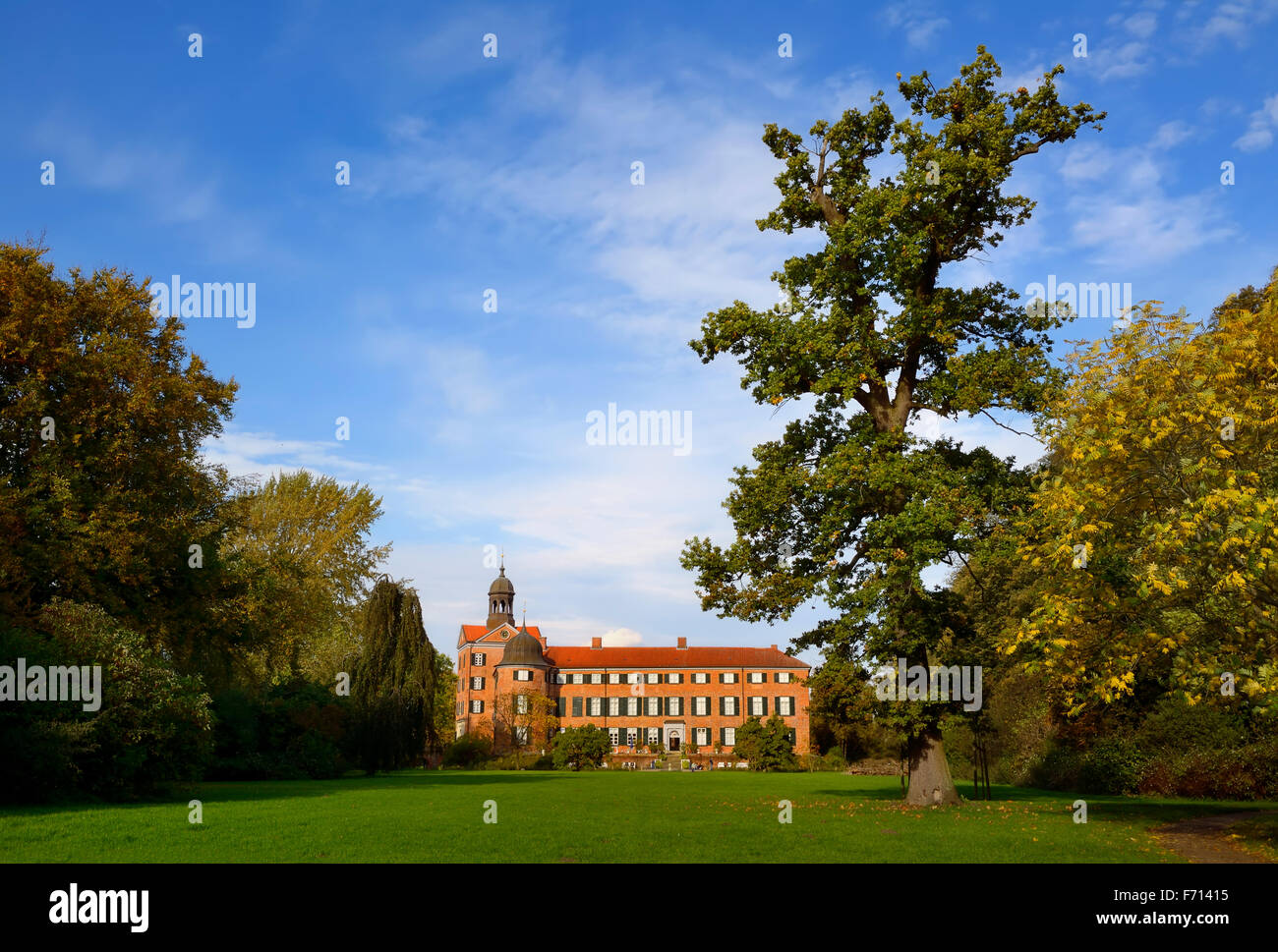 Palacio y parque eutin, Schleswig-Holstein, Alemania Foto de stock