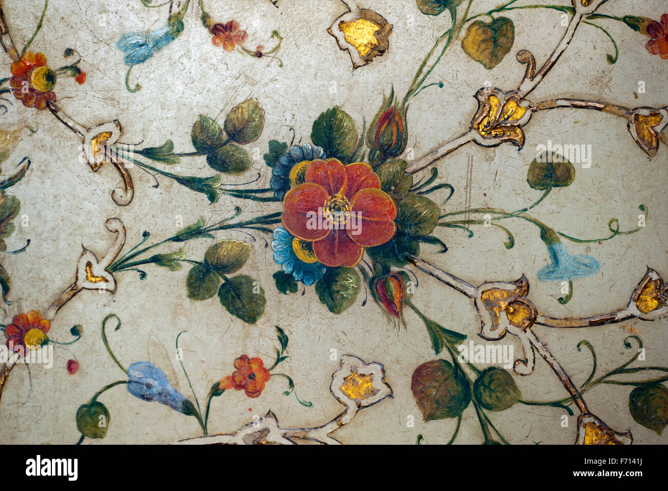 Mural, twining flores, decoraciones florales, Palacio Golestan, Teherán, Irán Foto de stock