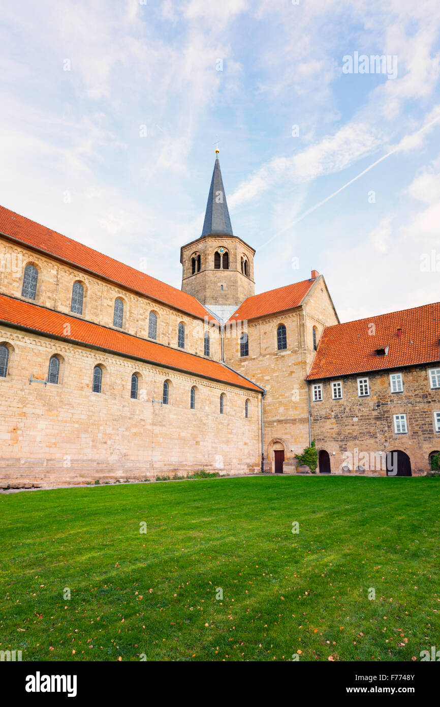 Iglesia de San Miguel en Hildesheim, la UNESCO patrimonio cultural de la humanidad Foto de stock
