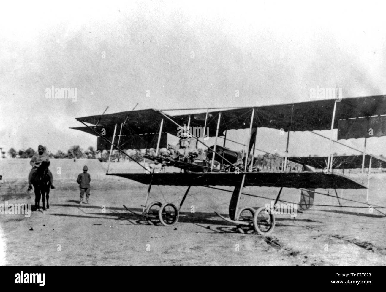 Trípoli, Libia,el avión farman mf.7,1913 Foto de stock
