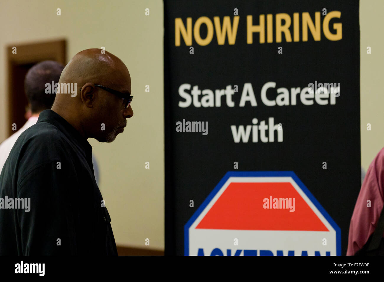 Buscador de empleo afroamericana en alquiler justo - EE.UU. Foto de stock