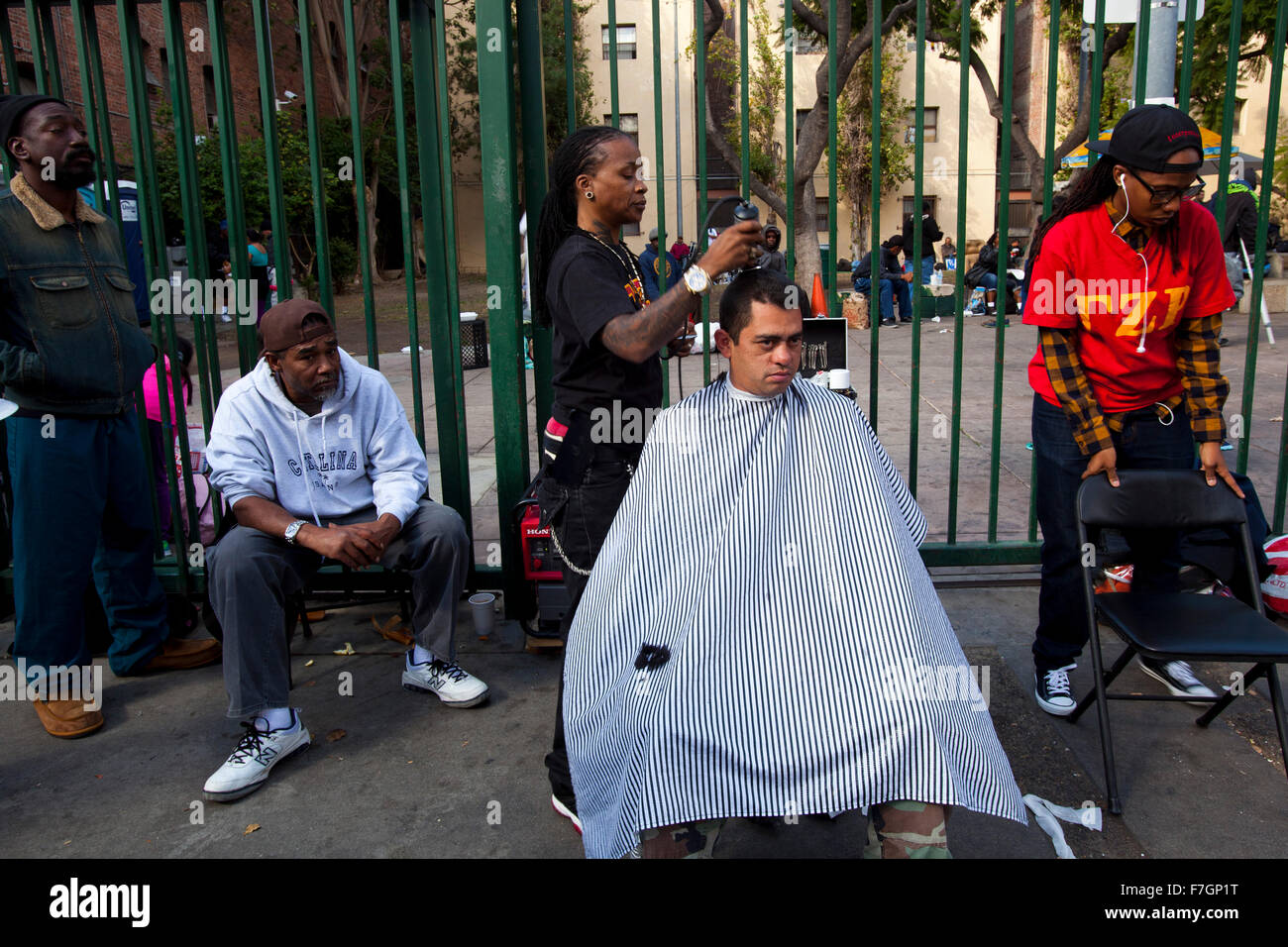 Dia De Accion De Gracias 15 En Skid Row Los Angeles California Fotografia De Stock Alamy