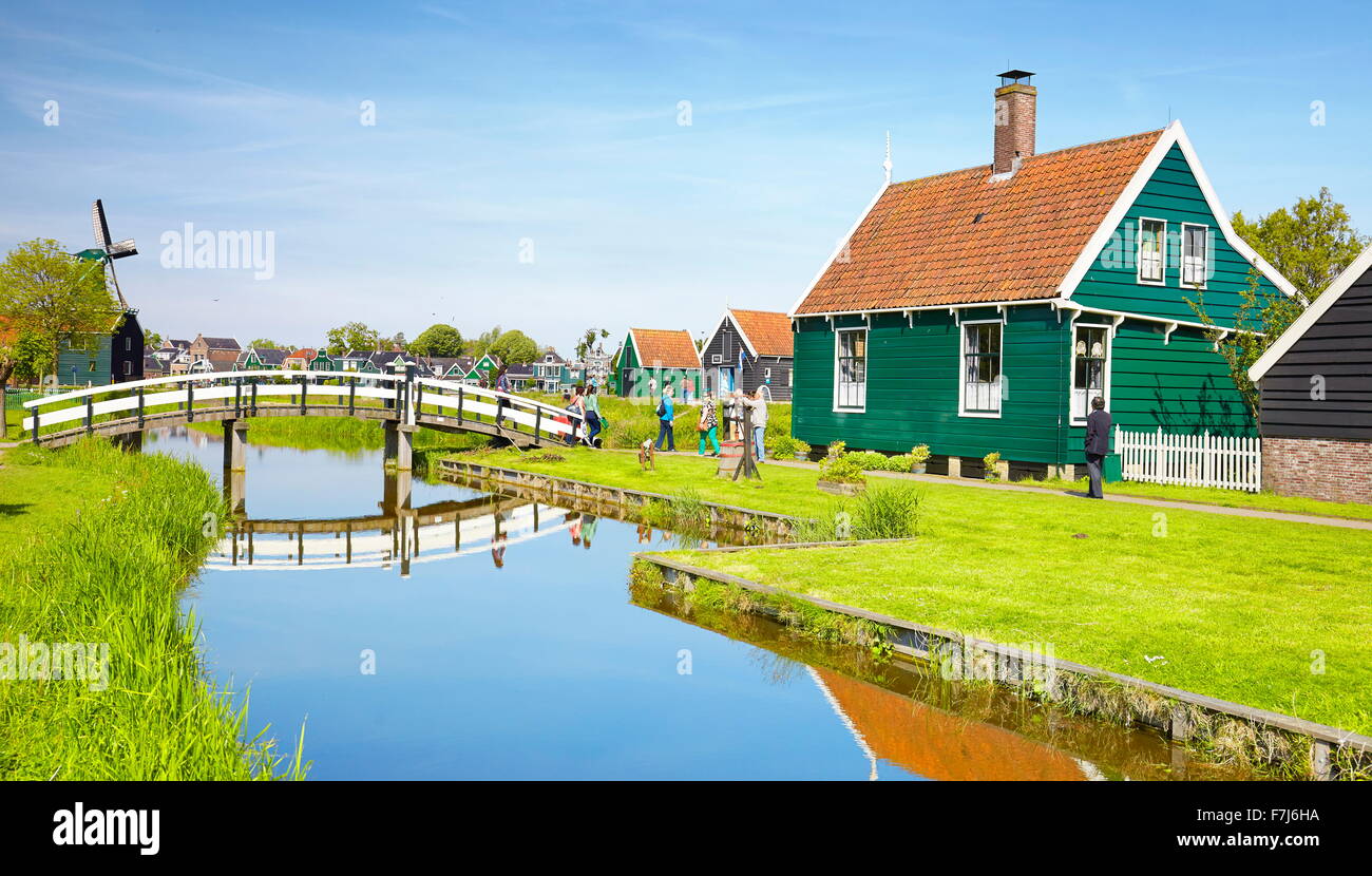 La arquitectura tradicional de Zaanse Schans Holanda - Países Bajos Foto de stock