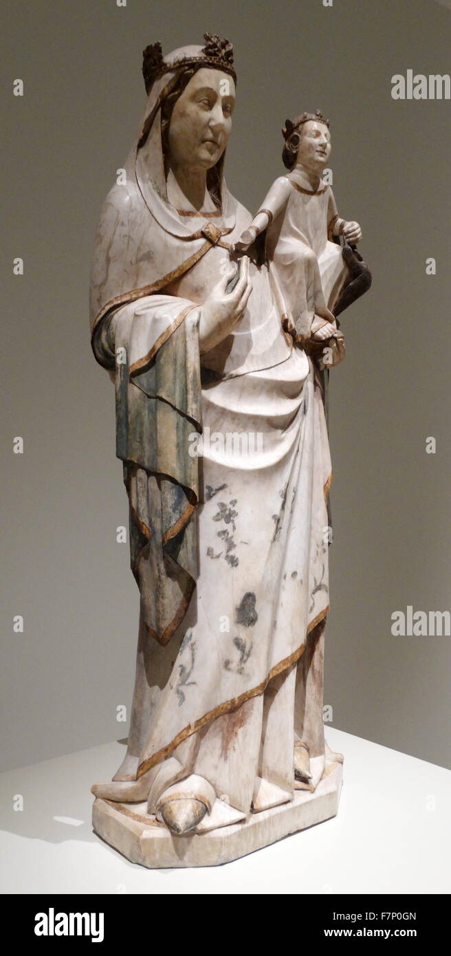 Escultura titulada 'Madre de Dios' por Anónimo. Fecha del siglo XIV. Foto de stock