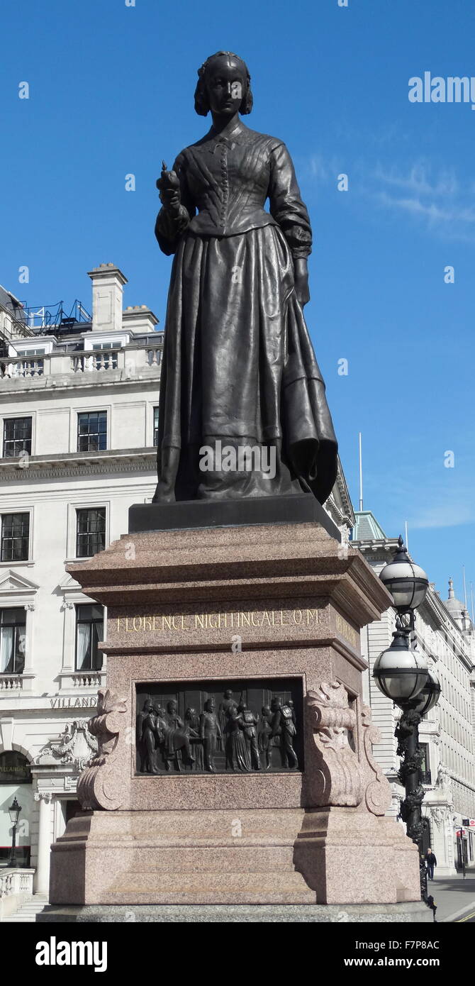 Estatua de Florence Nightingale en St James's, Londres Foto de stock