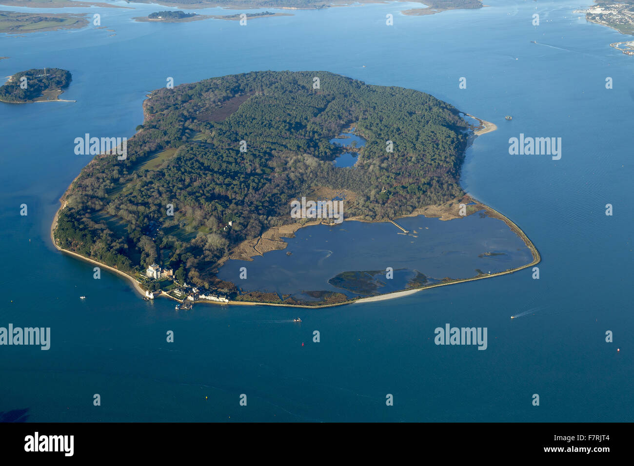 Una vista aérea de la isla de Brownsea, en Dorset. La isla de Brownsea ...