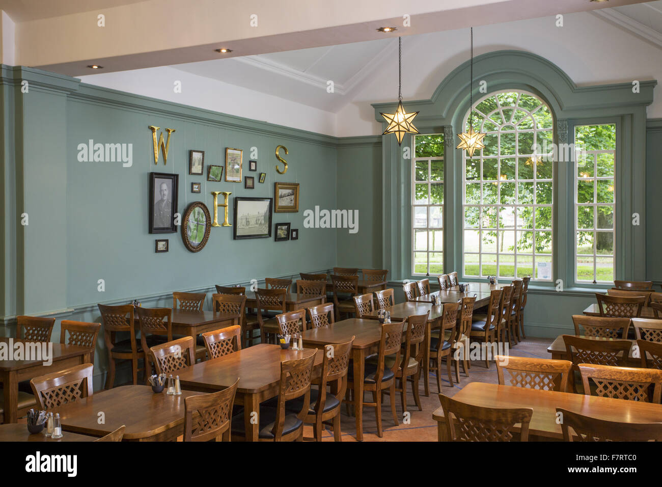 El Restaurante Pavilion en Upton House y sus jardines, Warwickshire