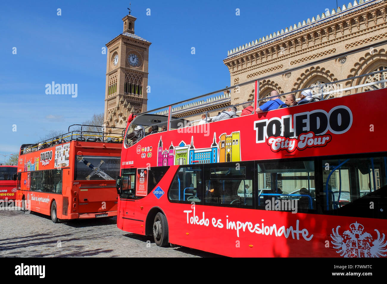 City Tour Bus en Toledo, España Foto de stock