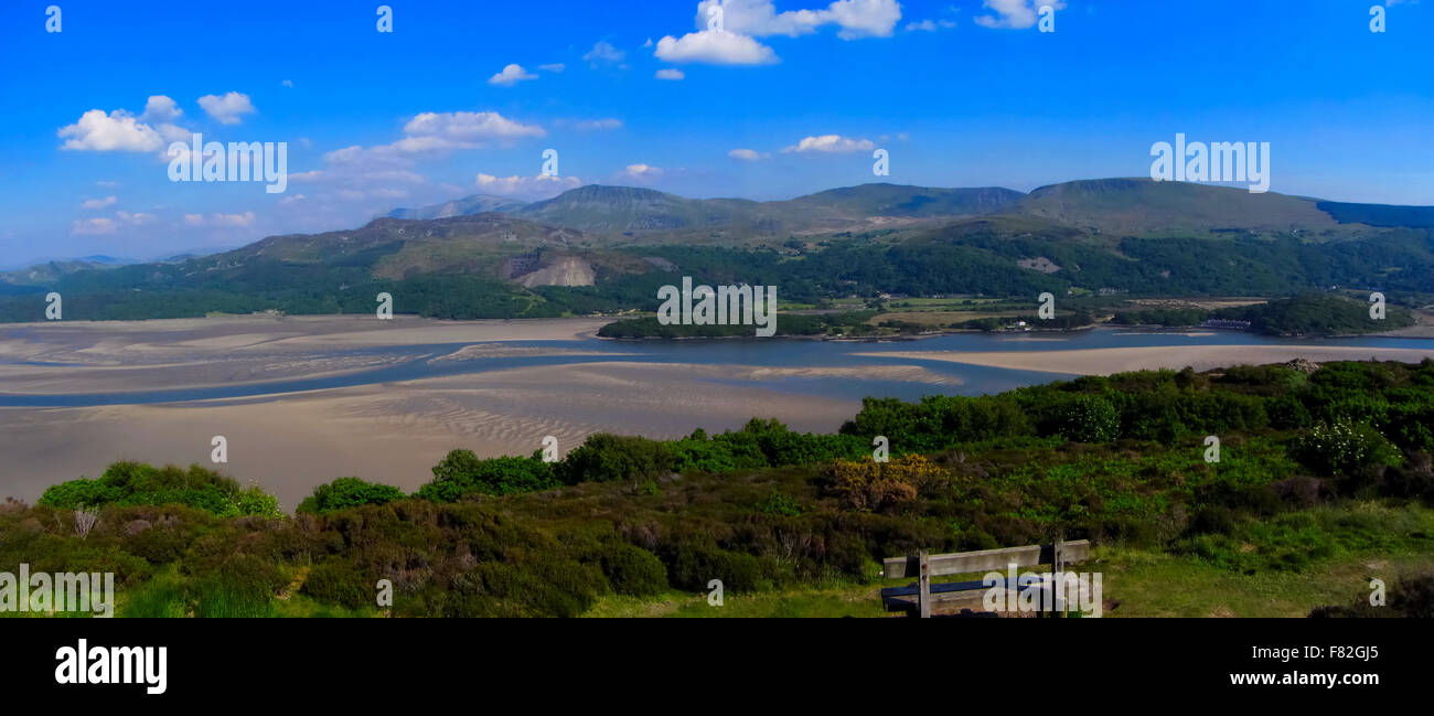 El estuario Mawddach cerca Barmouth, Gales, Reino Unido. Foto de stock