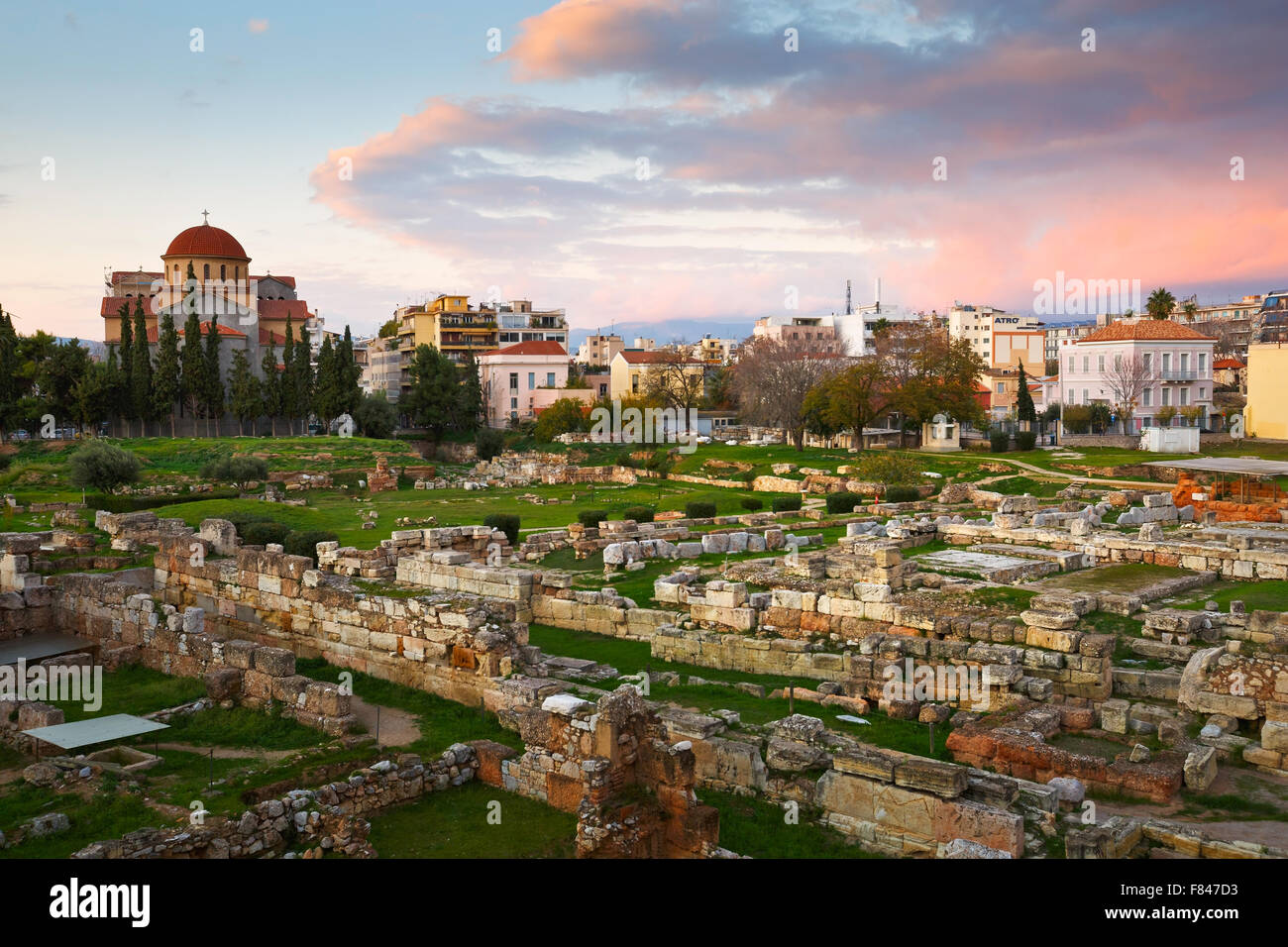 Sitio arqueológico de Kerameikos cerca del Ágora ateniense. Foto de stock