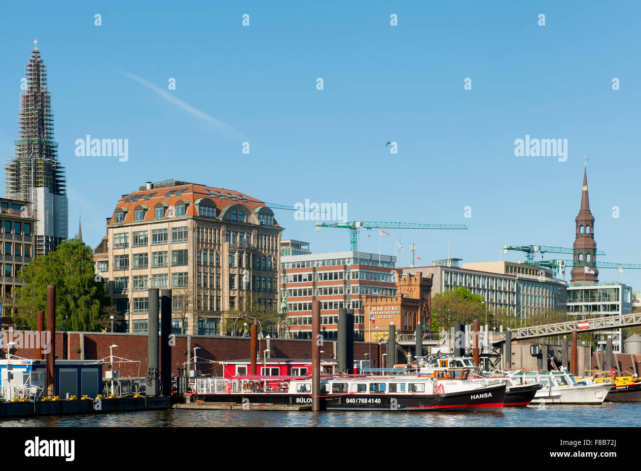 Deutschland, Hamburgo, Hafenrundfahrtboote Zollkanal Foto de stock