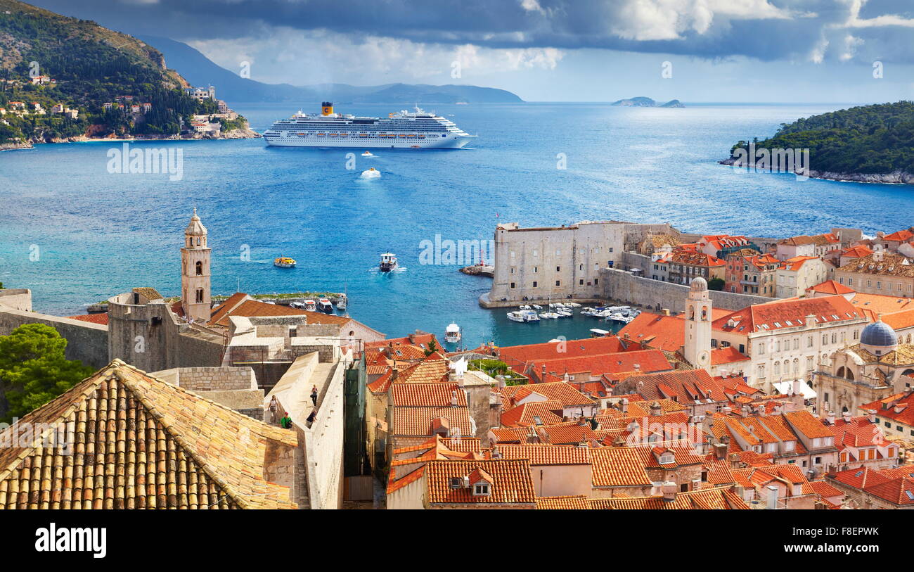 Vista aérea del casco antiguo de Dubrovnik, Croacia Foto de stock