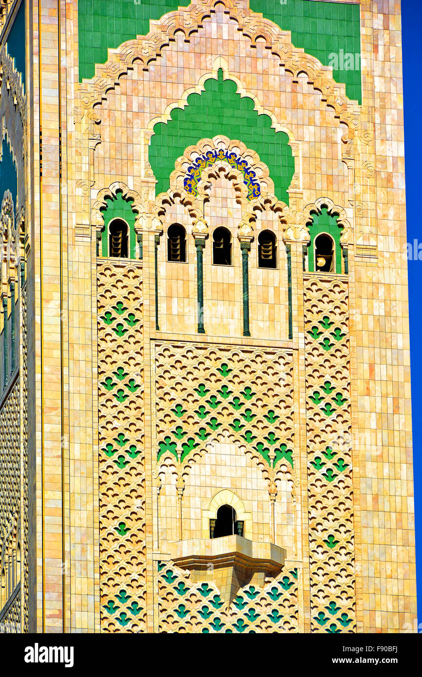 Casablanca Marruecos Mezquita Hassan II, mostrando detalles torre de altavoces y luz láser Foto de stock