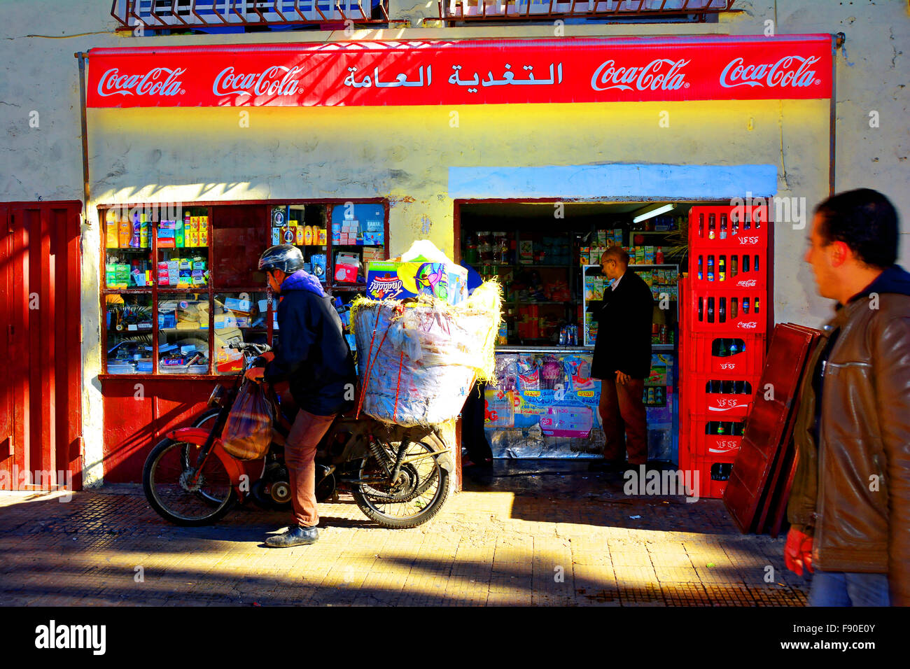 Casablanca Marruecos Coca Cola bebida local de alimentos shop Foto de stock