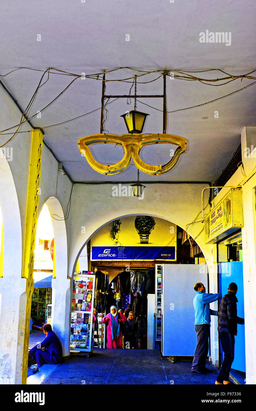 Casablanca Marruecos medina espectáculo shop y tiendas locales Foto de stock