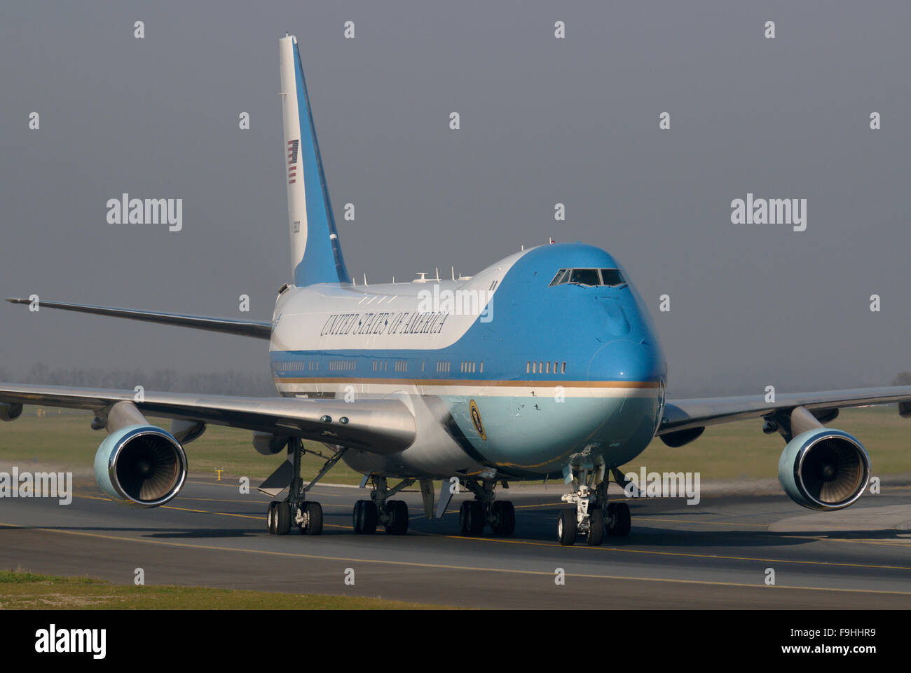 Air Force One con Barack Obama a bordo, llegó a Praga Foto de stock