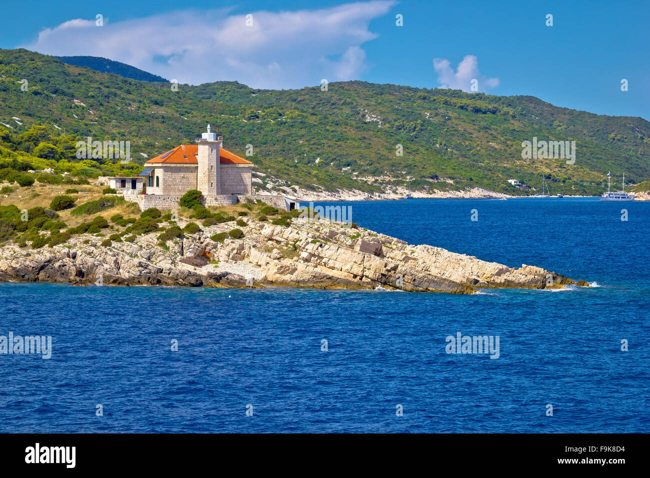 Isla de Vis lighthouse vista, Dalmacia, Croacia Foto de stock