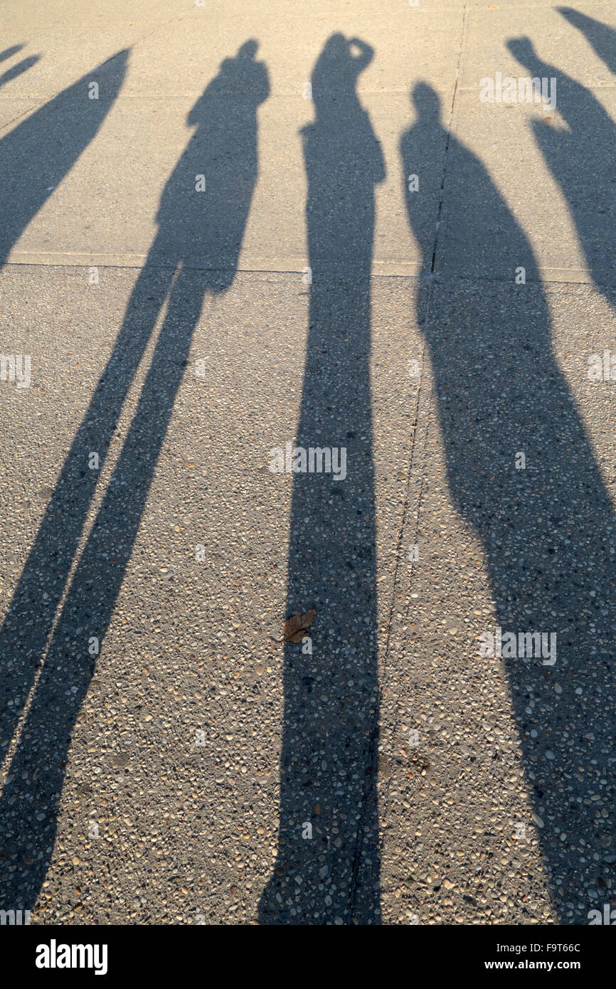 Sombras y siluetas. Foto de stock