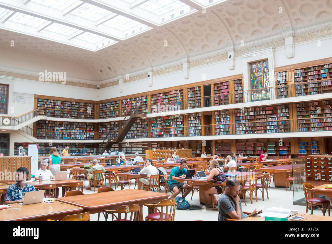 La Biblioteca Estatal de Nueva Gales del Sur, en la calle Macquarie, Sydney, Australia fotos interiores de las principales salas de la biblioteca y el salón Foto de stock