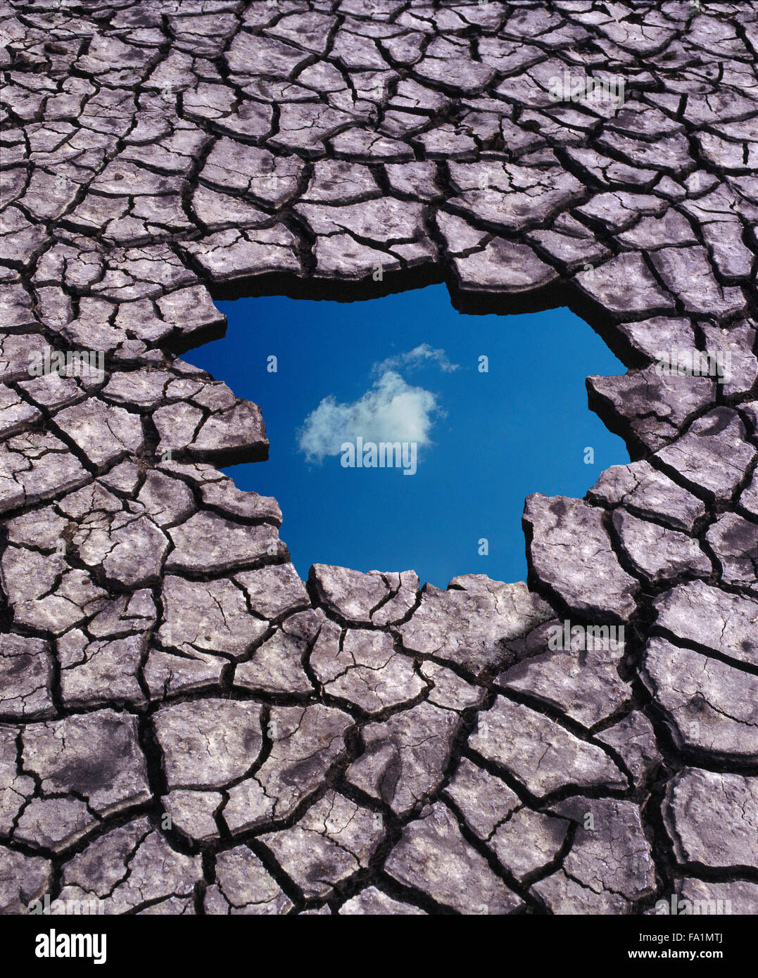 El optimismo y el pensamiento del cielo azul a pesar del calentamiento global Foto de stock