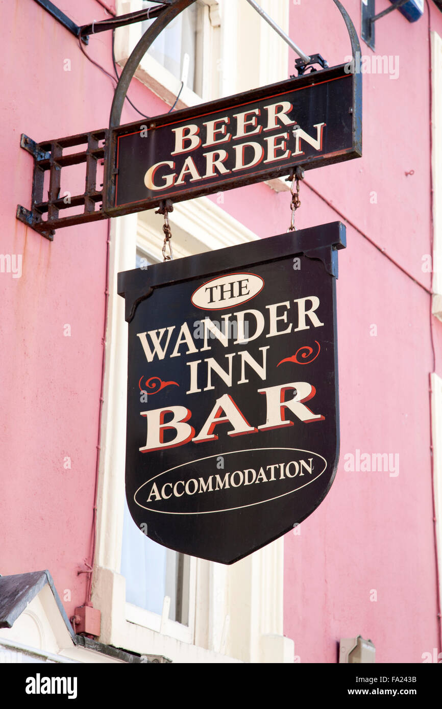 Pasee Inn; Bar y restaurante; Signo de Kenmare, Irlanda Foto de stock
