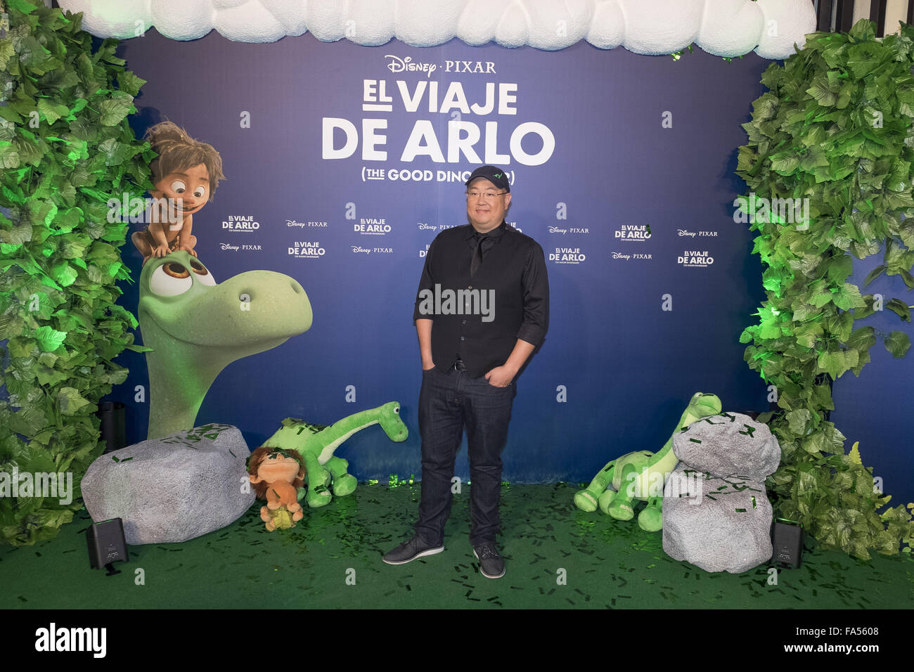 Director Peter Sohn asiste al estreno en España de 'El Buen dinosaurio' ('El  viaje de Arlo') en el Cine Capitol en Madrid, España con: Peter Sohn,  Denise Ream donde: Madrid, España cuando: