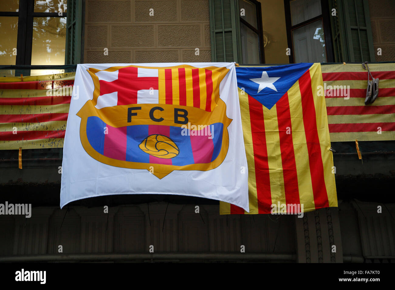 Banderas de FC Barcelona y Catalunya, Barcelona, España, Europa Foto de stock