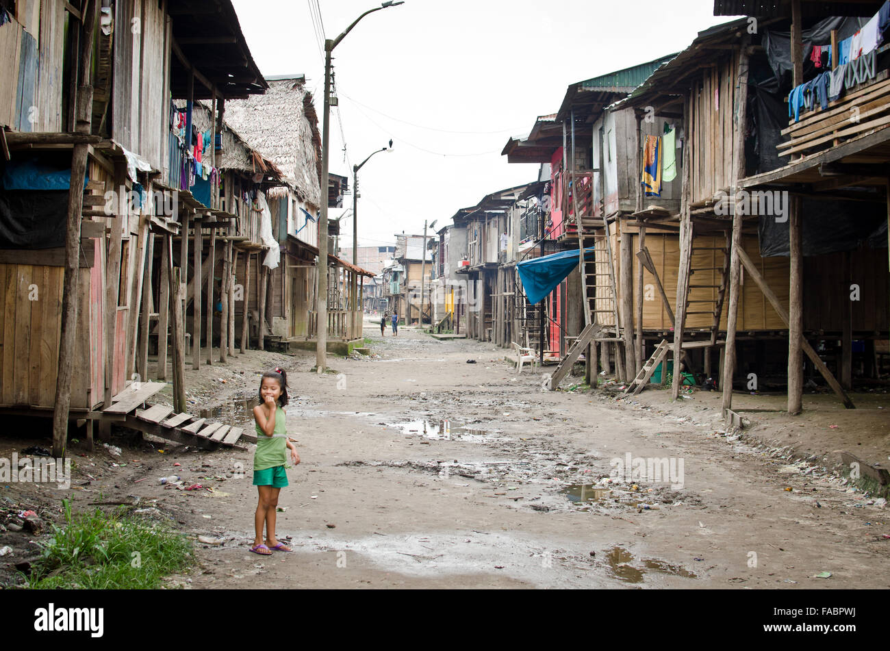 Belen , poblado de chabolas en Iquitos, Perú Foto de stock