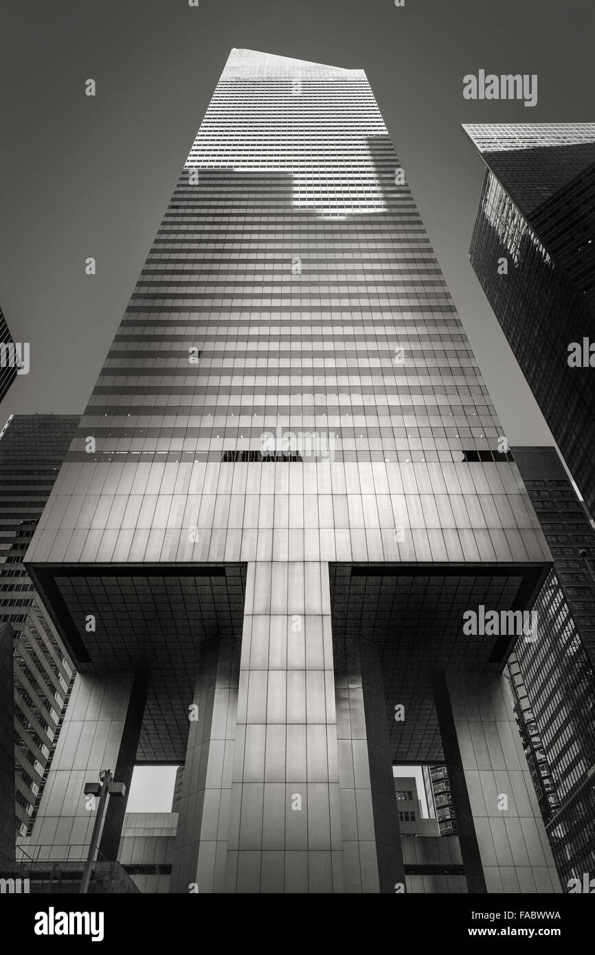 Black & White terreno vista de los rascacielos del centro de Citigroup modernista en Midtown East, Manhattan, Ciudad de Nueva York Foto de stock
