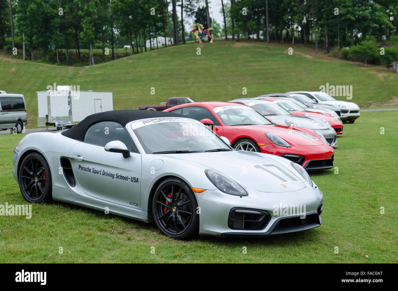 Escuela de Conducción Deportiva Porsche en Barber Motorsports Park, Barber histórico, Birmingham, Alabama, EE.UU. Foto de stock