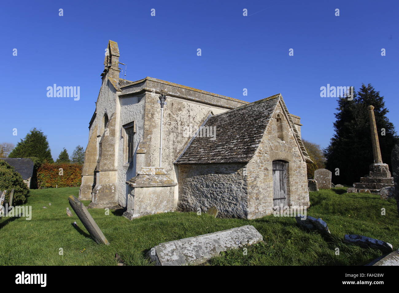 Iglesia de San Juan Bautista, Inglesham, Wiltshire, Inglaterra Foto de stock