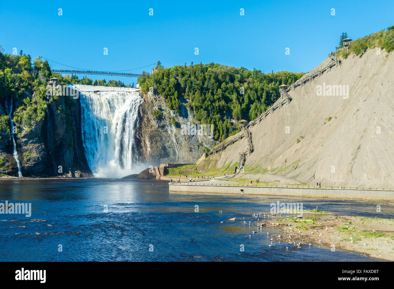 Montmorency Falls, cerca de la ciudad de Quebec, Canadá, en septiembre de 2015 Foto de stock